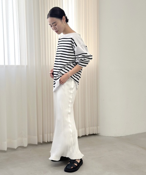 AP STUDIO(エーピーストゥディオ)の「サテンストレートスカート(スカート・レディース・ホワイト・38/36)」の3枚目の写真