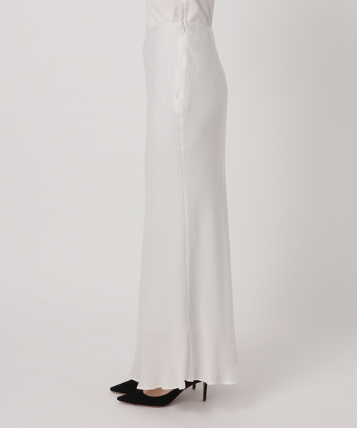 AP STUDIO(エーピーストゥディオ)の「サテンストレートスカート(スカート・レディース・ホワイト・38/36)」の11枚目の写真