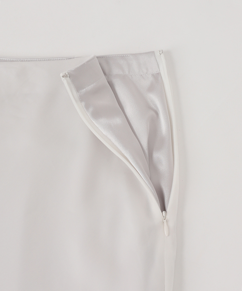 AP STUDIO(エーピーストゥディオ)の「サテンストレートスカート(スカート・レディース・ホワイト・38/36)」の17枚目の写真