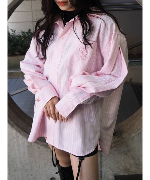 EVRIS(エヴリス)の「ワンポイントストライプオーバーサイズシャツ(シャツ/ブラウス・レディース・ホワイト/ピンク/ブルー・FREE)」の3枚目の写真