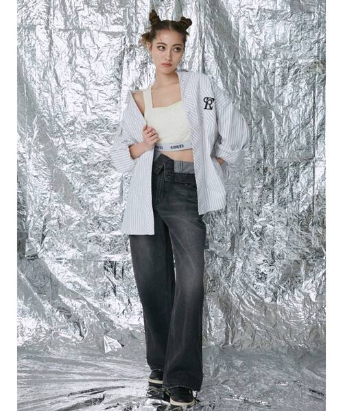 EVRIS(エヴリス)の「ワンポイントストライプオーバーサイズシャツ(シャツ/ブラウス・レディース・ホワイト/ピンク/ブルー・FREE)」の6枚目の写真