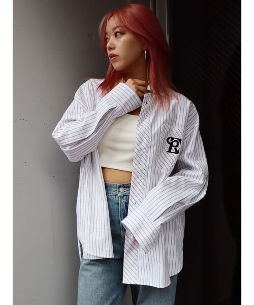 EVRIS(エヴリス)の「ワンポイントストライプオーバーサイズシャツ(シャツ/ブラウス・レディース・ホワイト/ピンク/ブルー・FREE)」の11枚目の写真