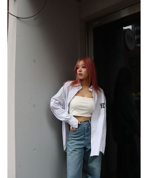 EVRIS(エヴリス)の「ワンポイントストライプオーバーサイズシャツ(シャツ/ブラウス・レディース・ホワイト/ピンク/ブルー・FREE)」の13枚目の写真