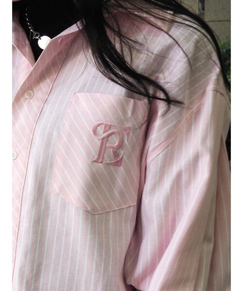 EVRIS(エヴリス)の「ワンポイントストライプオーバーサイズシャツ(シャツ/ブラウス・レディース・ホワイト/ピンク/ブルー・FREE)」の20枚目の写真