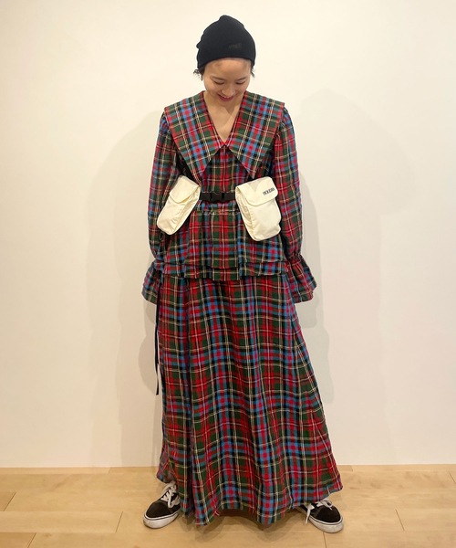 HOLIDAY(ホリデイ)の「CHECK LINEN BIG COLLAR LONG DRESS チェックリネンビッグカラーロングドレス(ワンピース・レディース・チェック・ONE SIZE)」の13枚目の写真