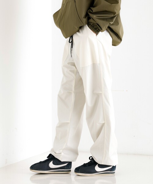 TAION(タイオン)の「【TAION / タイオン】MILITARY LINE REVERSIBLE PANTS / ミリタリーライン リバーシブル パンツ(カーゴパンツ・メンズ・カーキ/ブラック/オフホワイト/ネイビー・L/M/XL)」の2枚目の写真