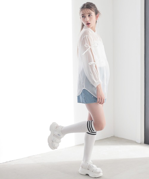 BISKEE（ビスキー）の「リボンスリーブ シアーシャツ(140cm~160cm)（シャツ/ブラウス・キッズ・サックスブルー/オフホワイト・140cm/150cm/160cm）」の14枚目の写真