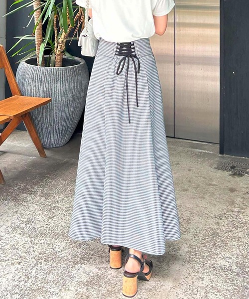 INGNI（イング）の「バックレースアップマーメイドスカート／B