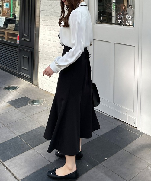 INGNI（イング）の「バックレースアップマーメイドスカート／Ｂ（スカート・レディース・ピンク/グレー/ブラック/ライトベージュ/サックスブルー/ブラック系その他3・FREE）」の12枚目の写真