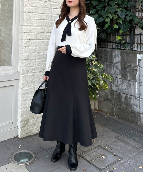 INGNI（イング）の「バックレースアップマーメイドスカート／Ｂ（スカート・レディース・ピンク/グレー/ブラック/ライトベージュ/サックスブルー/ブラック系その他3・FREE）」の14枚目の写真