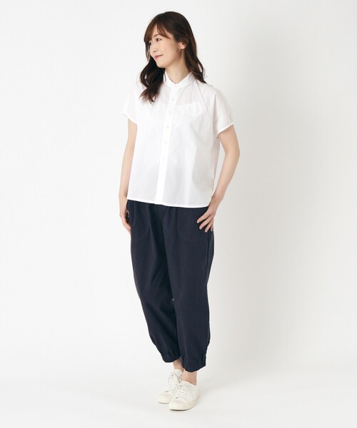 LAURA ASHLEY(ローラアシュレイ)の「【日本製/ワンマイルウエア】ラウンドカラーブラウス(シャツ/ブラウス・レディース・ブルー系その他3/ホワイト・38)」の5枚目の写真