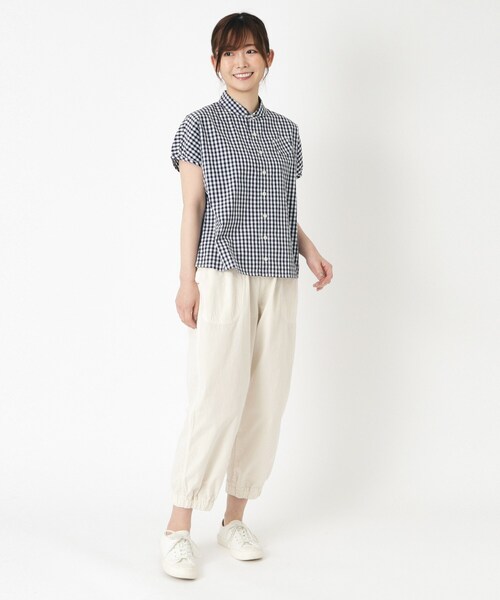 LAURA ASHLEY(ローラアシュレイ)の「【日本製/ワンマイルウエア】ラウンドカラーブラウス(シャツ/ブラウス・レディース・ブルー系その他3/ホワイト・38)」の9枚目の写真