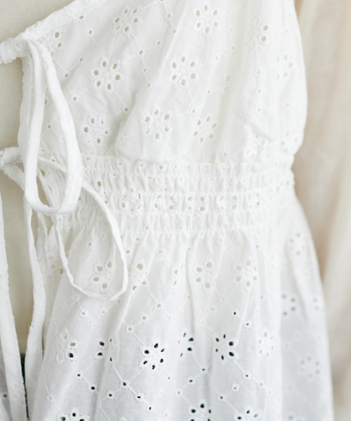 DISCOAT(ディスコート)の「【WEB限定】前後2WAYリボンキャミブラウス(キャミソール・レディース・ホワイト/ブラック系その他/ブラック/アイボリー・MEDIUM)」の12枚目の写真