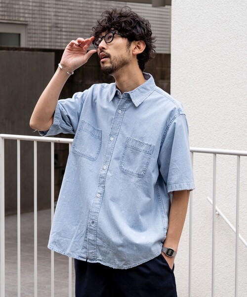 FREAK'S STORE(フリークスストア)の「リラックスフィット ブリーチ加工 シャンブレー レギュラーカラーシャツ ショートスリーブ/半袖シャツ/デニムシャツ/ダメージ加工(シャツ/ブラウス・メンズ・ブラック/ネイビー・MEDIUM/LARGE)」の20枚目の写真