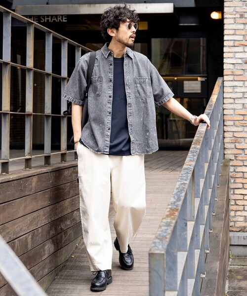 FREAK'S STORE(フリークスストア)の「リラックスフィット ブリーチ加工 シャンブレー レギュラーカラーシャツ ショートスリーブ/半袖シャツ/デニムシャツ/ダメージ加工(シャツ/ブラウス・メンズ・ブラック/ネイビー・MEDIUM/LARGE)」の13枚目の写真