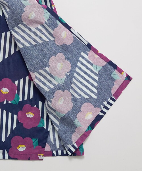 green label relaxing（グリーンレーベルリラクシング）の「GLR 浴衣 ストライプ×ツバキ（浴衣・キッズ・オフホワイト/ネイビー・S/M/L）」の15枚目の写真