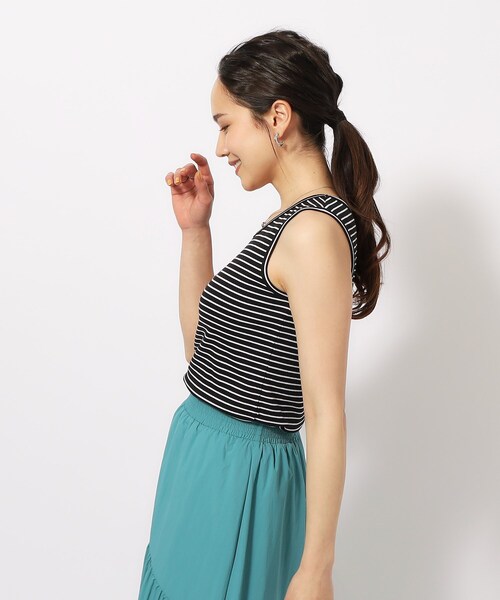 SHOO・LA・RUE（シューラルー）の「◆テレコリブボーダータンクトップ（タンクトップ・レディース・ホワイト系3/ブラック系2・02/03/04）」の10枚目の写真