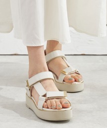 Lucida（ルシーダ）の「Pegasus/ゴールドピーススポーツサンダル（サンダル）」