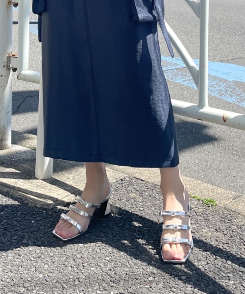 one wayザッカ（ワンウェイザッカ）の「リボンベルトミュールサンダル（サンダル・レディース・ブラック/アイボリー/シルバー・SMALL/X-LARGE/LARGE/MEDIUM）」の19枚目の写真