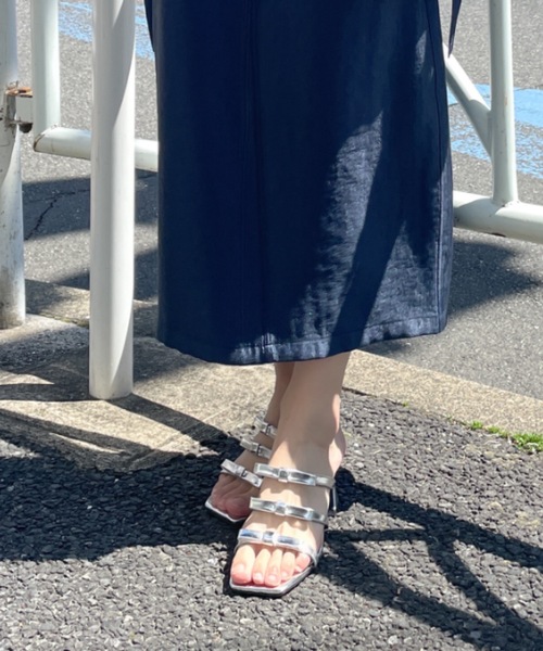 one wayザッカ（ワンウェイザッカ）の「リボンベルトミュールサンダル（サンダル・レディース・ブラック/アイボリー/シルバー・SMALL/X-LARGE/LARGE/MEDIUM）」の21枚目の写真