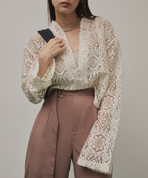 Solace（ソレイス）の「パネルレースカンフーブラウス（シャツ/ブラウス・レディース・ブラック/アイボリー・FREE）」の2枚目の写真