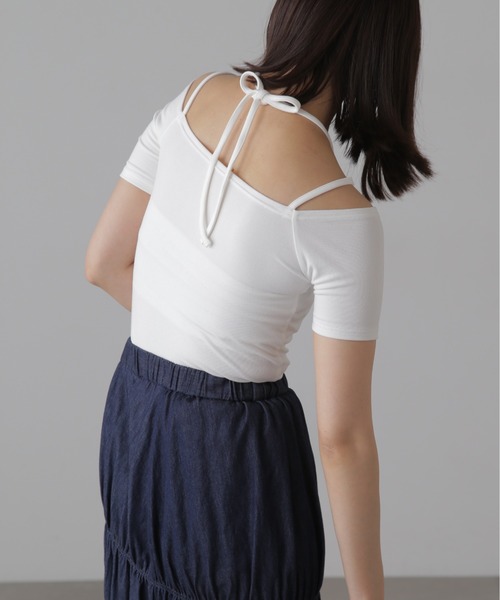 FREE'S MART（フリーズマート）の「◆オフショルホルターネックカットソー（Tシャツ/カットソー・レディース・ブラック/ブラック系その他/ホワイト系その他/ライトグリーン/ホワイト・FREE）」の13枚目の写真