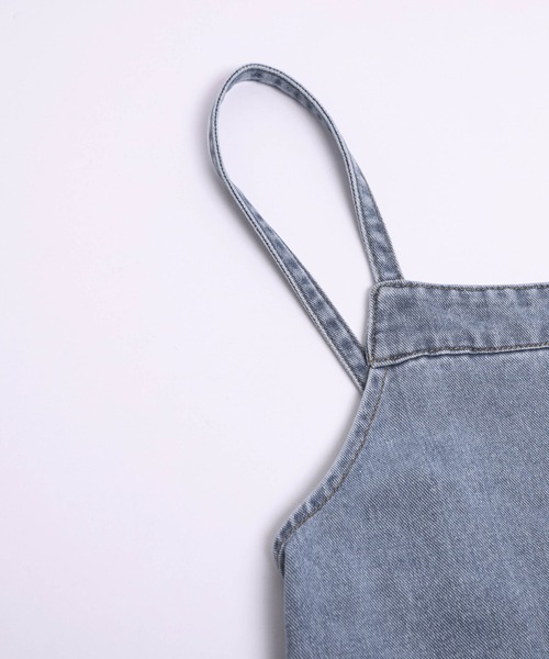 AMELY（エミリー）の「デニムキャミワンピース（ワンピース・レディース・ライトブルー/ブラック系その他/ブルー・L/M）」の5枚目の写真