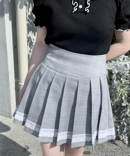 DearMyLoveRose（ディアマイラブローズ）の「レーステーププリーツスカート（スカート・レディース・グレー・SMALL/MEDIUM/LARGE/X-LARGE/XX-LARGE）」の4枚目の写真