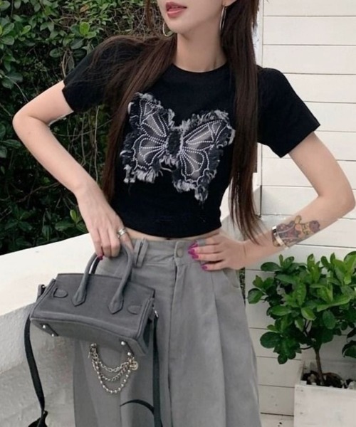 CANVAS+(キャンバスプラス)の「【CANVAS+】クロップド丈バタフライ刺しゅうTシャツ(Tシャツ/カットソー・レディース・カーキ/ホワイト/ブラック・M)」の16枚目の写真