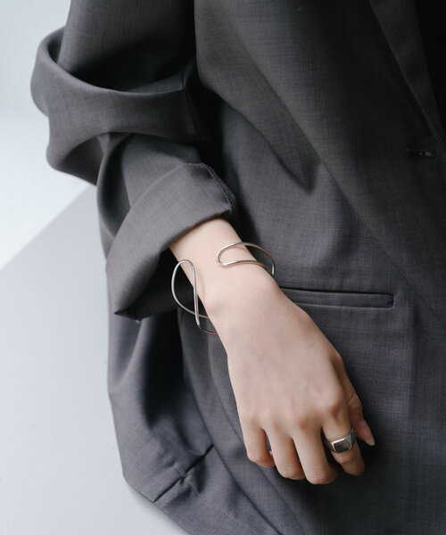 Kastane（カスタネ）の「【fiw.】ダブルバングル（バングル/リストバンド・レディース・シルバー/ゴールド・FREE）」の4枚目の写真