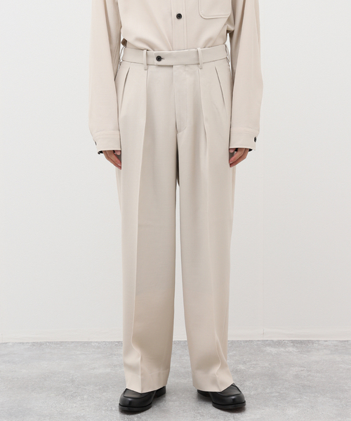 markaware(マーカウェア)の「MARKAWARE(マーカウェア) DOUBLE PLEATED TROUSERS A24C06PT02C(スラックス・メンズ・ブラック/アイボリー・1/2)」の4枚目の写真