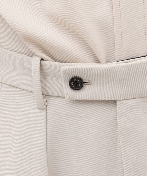 markaware(マーカウェア)の「MARKAWARE(マーカウェア) DOUBLE PLEATED TROUSERS A24C06PT02C(スラックス・メンズ・ブラック/アイボリー・1/2)」の11枚目の写真