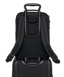 TUMI（トゥミ）の「ALPHA スリム・エクスパンダブル・ブリーフ・パック