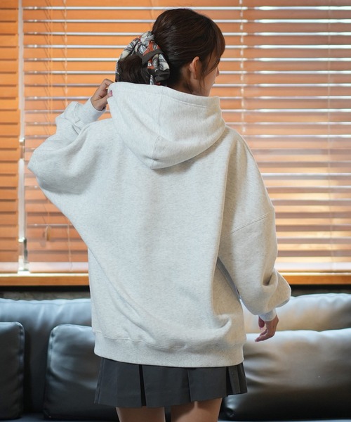 GRIZZLY（グリズリー）の「GRIZZLY/グリズリー パーカー 24G3335（パーカー・レディース・スミクロ/ヘザーグレー・M/L）」の16枚目の写真