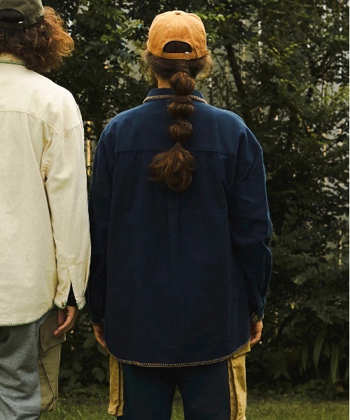 go slow caravan（ゴースローキャラバン）の「ネル起毛カギ針編みポケットシャツ（シャツ/ブラウス・メンズ・ネイビー/ベージュ/キャメル・MEDIUM/LARGE/X-LARGE）」の16枚目の写真