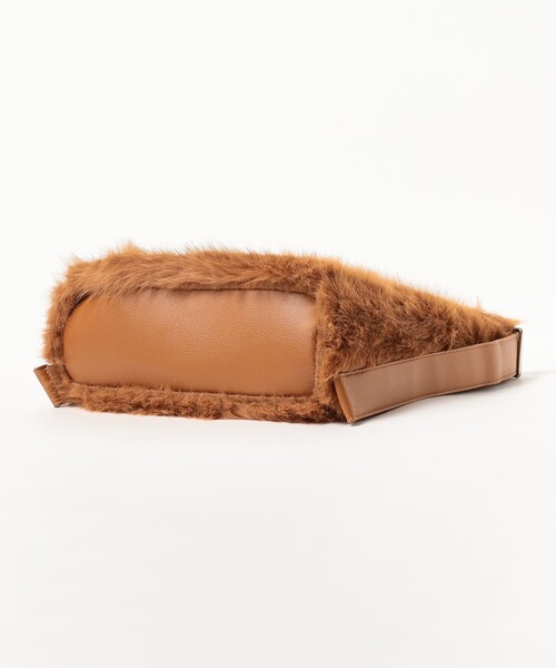 BEAMS HEART（ビームスハート）の「ボリュームファー トートバッグ（トートバッグ・レディース・ブラウン系その他3/ピンク/グレー・ONE SIZE）」の15枚目の写真