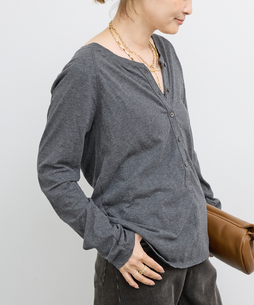 最終価格Deuxieme Classe Henley Tシャツ/ベージュ Deuxieme Classe（ドゥーズィエムクラス）の「Henley Tシャツ（T