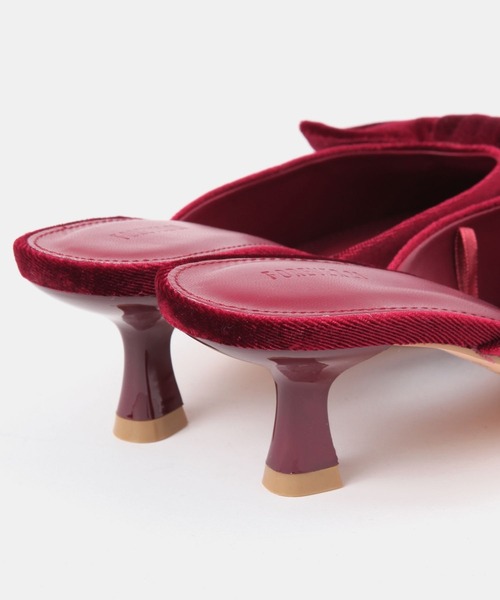 FOREVER 21（フォーエバー トゥエンティーワン）の「ベロアリボンサンダル（サンダル・レディース・バーガンディー/ブラック・23cm/24cm/25cm）」の10枚目の写真