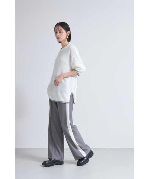 &. NOSTALGIA(アンドドットノスタルジア)の「オーバーサイズボーダーニット(ニット/セーター・レディース・ネイビー/ホワイト×ブルー/アイボリー・M)」の18枚目の写真