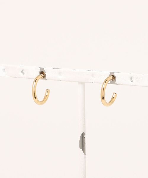 ARCHIVER(アーカイバ)の「Stainless Half Hoop Pierce 15mm-ハーフ フープピアス(ピアス(両耳用)・レディース・ゴールド/シルバー・FREE)」の7枚目の写真
