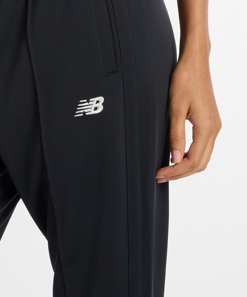 NEW BALANCE(ニューバランス)の「ニットパンツ(テーパード)(スウェットパンツ・レディース・ブラック/サンドグレー・SMALL/MEDIUM/LARGE/X-LARGE)」の3枚目の写真