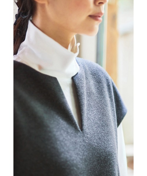and myera(アンド マイラ)の「and myera フレンチスリーブワンピース(ワンピース・レディース・チャコールグレー・M/L/LL/S)」の2枚目の写真