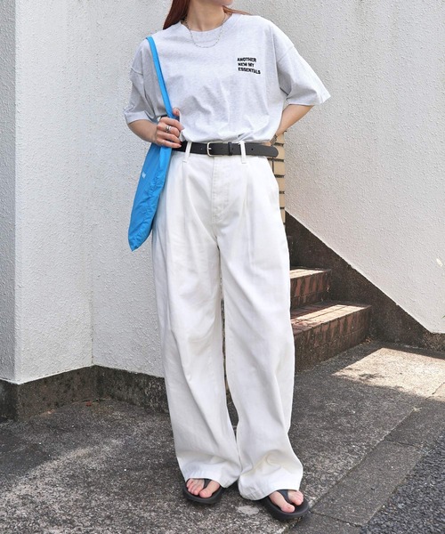 ANME（アンメ）の「【新色・新サイズ追加】ANMEエンブロイダリーロゴ半袖Tシャツ（Tシャツ/カットソー・レディース・ホワイト×ブラック/グレー系その他/ホワイト×レッド/ホワイト×ブルー/ブラック×ホワイト/ベージュ系その他/ライトグレー系/ホワイト×グレー・M/L/XL/XXL/S）」の13枚目の写真