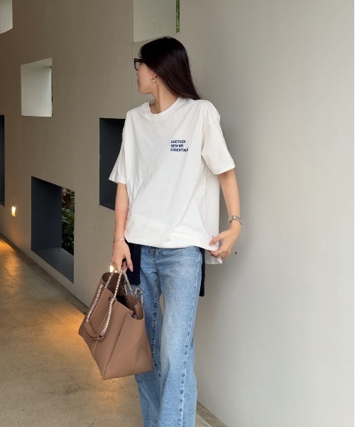 ANME(アンメ)の「【新色・新サイズ追加】ANMEロゴ刺繍半袖Tシャツ(Tシャツ/カットソー・レディース・ホワイト×ブラック/グレー系その他/ホワイト×レッド/ホワイト×ブルー/ブラック×ホワイト/ベージュ系その他/ライトグレー系/ホワイト×グレー・M/L/XL/XXL/S)」の20枚目の写真