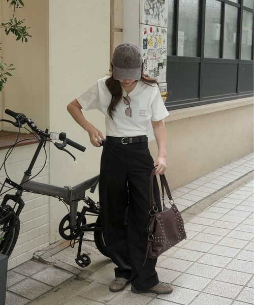 ANME(アンメ)の「【新色・新サイズ追加】ANMEロゴ刺繍半袖Tシャツ(Tシャツ/カットソー・レディース・ホワイト×ブラック/グレー系その他/ホワイト×レッド/ホワイト×ブルー/ブラック×ホワイト/ベージュ系その他/ライトグレー系/ホワイト×グレー・M/L/XL/XXL/S)」の18枚目の写真