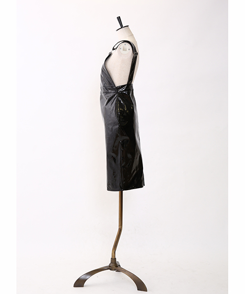 Fallin'（フォーリン）の「【fallin'】　Enamel suspender Onepiece（ワンピース・レディース・ブラック・FREE）」の6枚目の写真