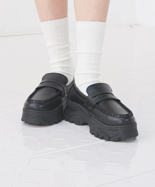 Honeys（ハニーズ）の「厚底ボリュームローファー（ローファー・レディース・ブラック・LL/S/M/L）」の3枚目の写真