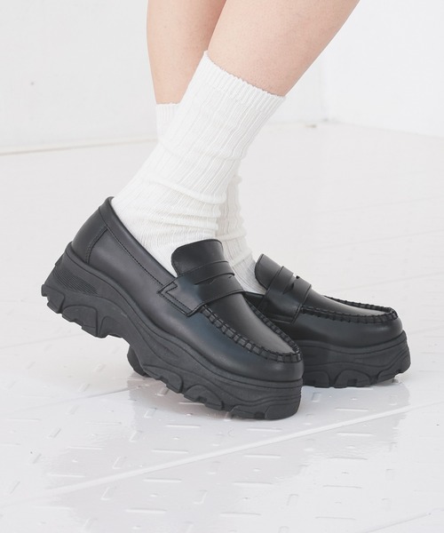 Honeys（ハニーズ）の「厚底ボリュームローファー（ローファー・レディース・ブラック・LL/S/M/L）」の4枚目の写真