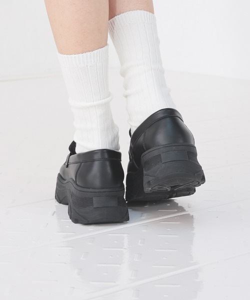 Honeys（ハニーズ）の「厚底ボリュームローファー（ローファー・レディース・ブラック・LL/S/M/L）」の6枚目の写真