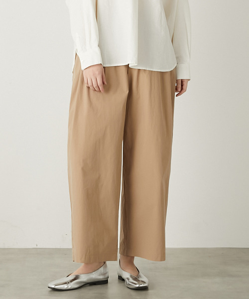 MELROSE claire（メルローズ クレール）の「【コットンウェザータックギャザーパンツ】（その他パンツ・レディース・ベージュ/オフホワイト/ダークネイビー・2/3）」の15枚目の写真